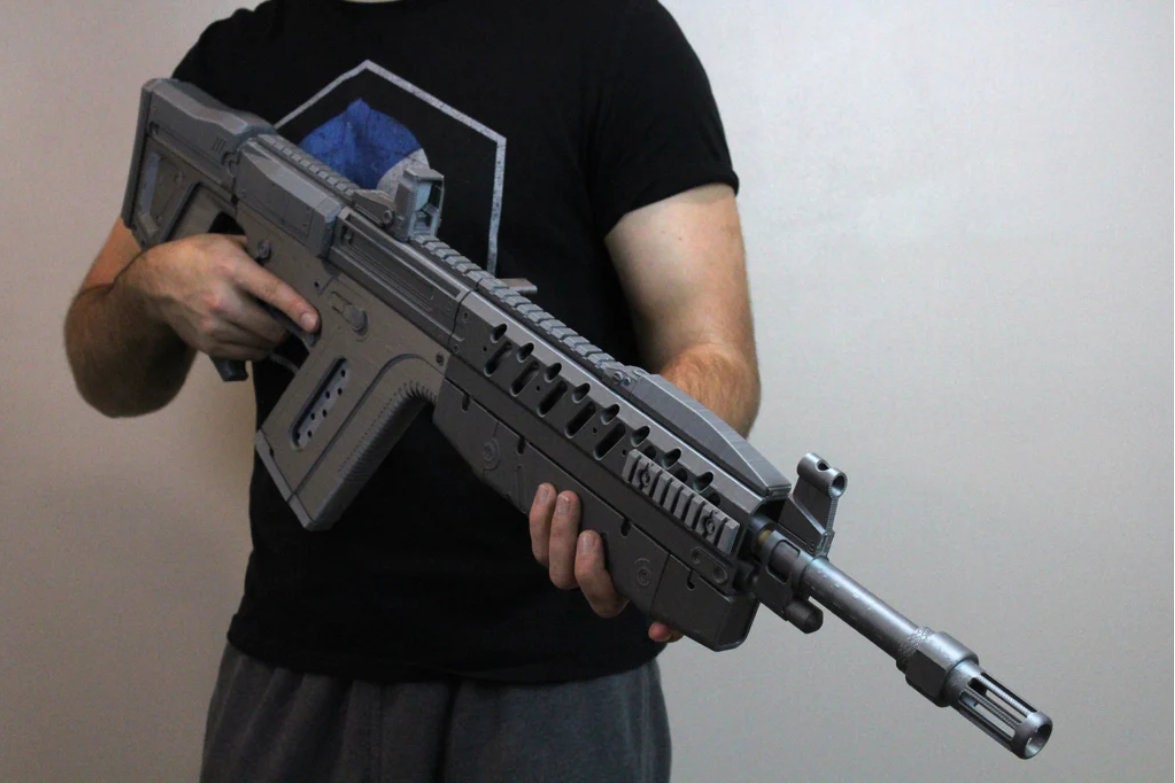 Halo Infinite VK78 Commando Rifle Replica - 3D Printed Full-Size  - Master Chief's Weaponry for Cosplay, Collectors, and Gamers